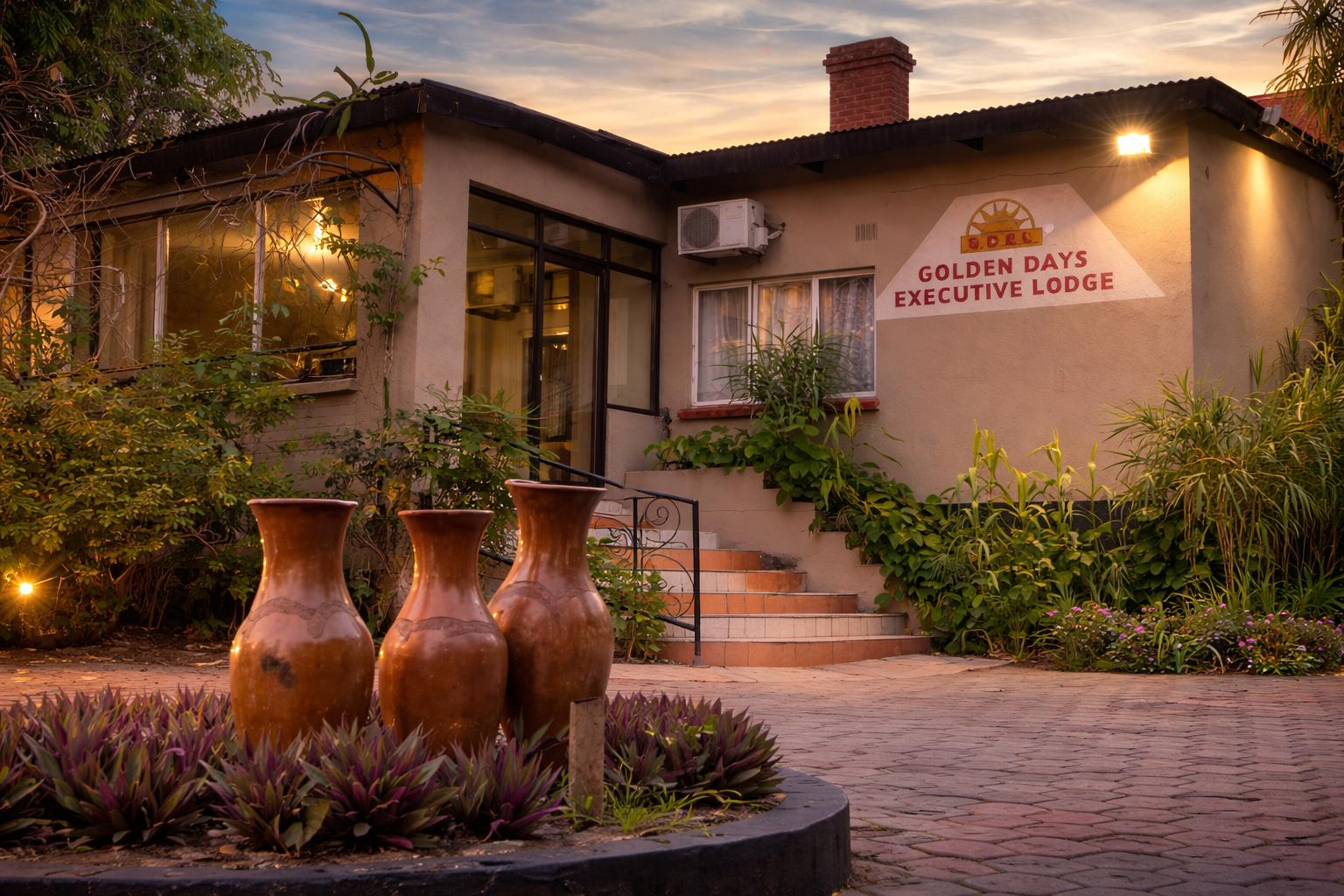 Golden Days Lodge exterior